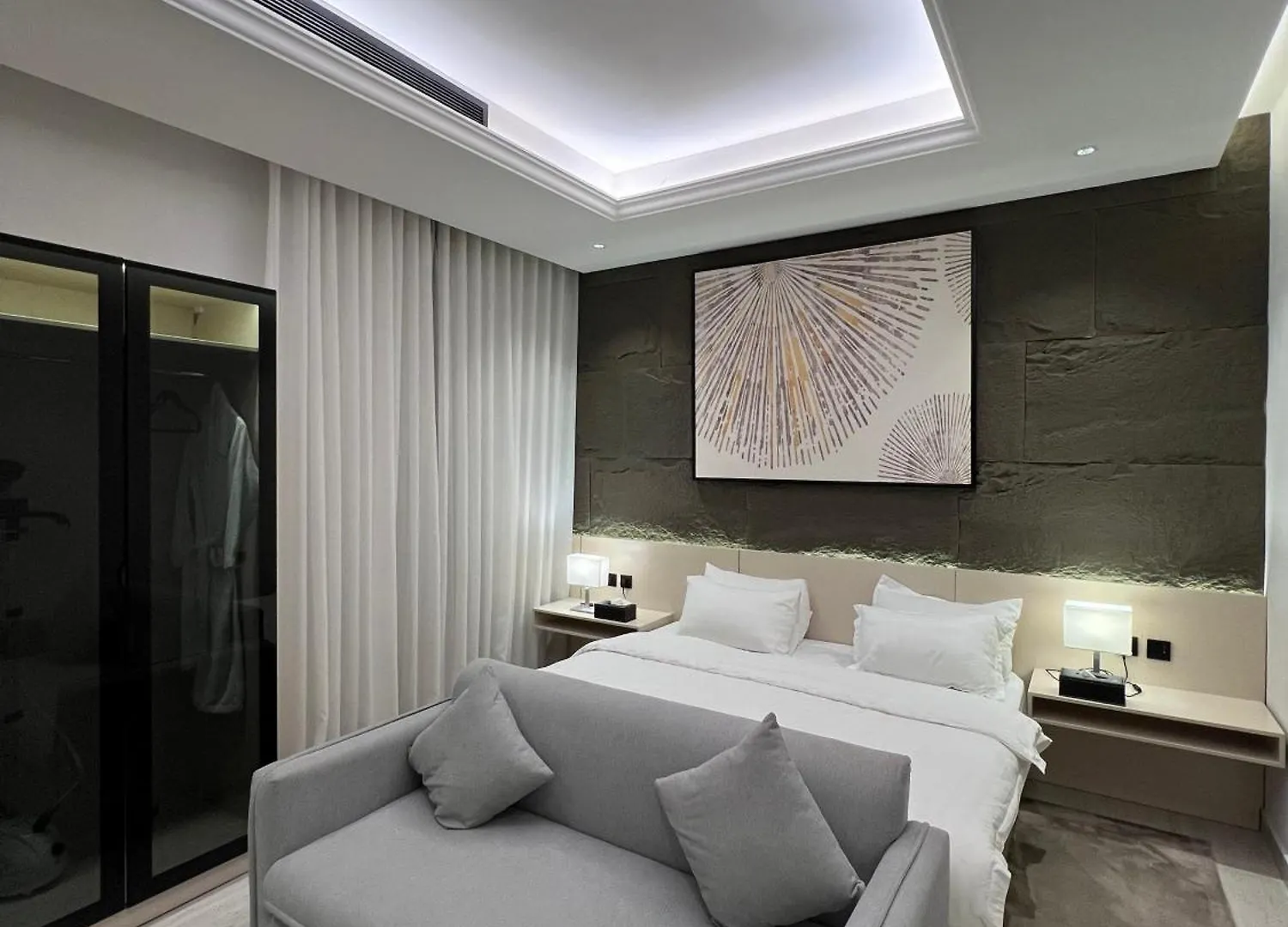Riyadh Luxury الملقا 127